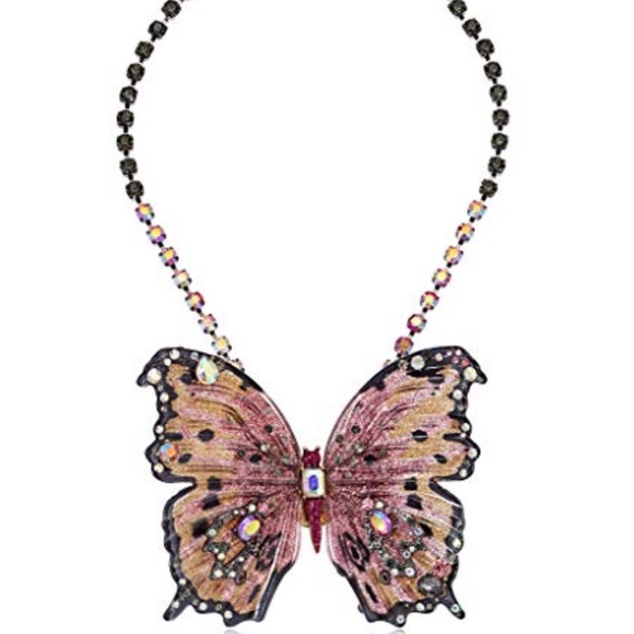 Betsey Johnson Jewelry - Betsey Johnson necklace